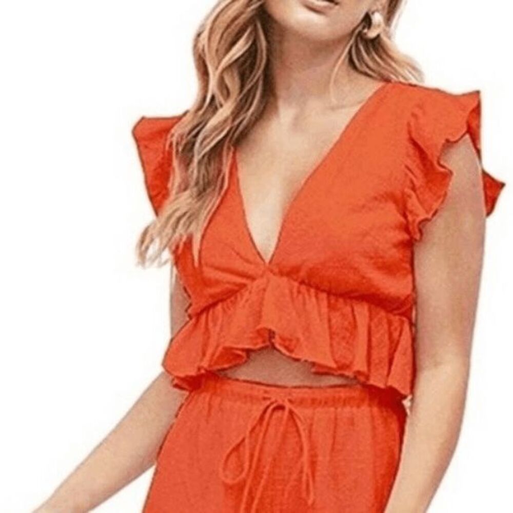 Fancyinn Bright Orange Ruffle Crop Top V Neck Womens Large NWT